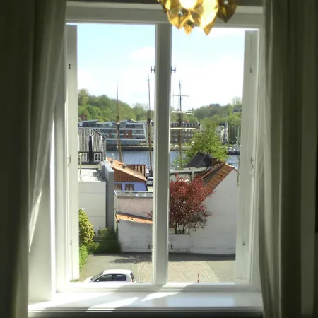 Altstadtwohnung - Hafenblick Appartement